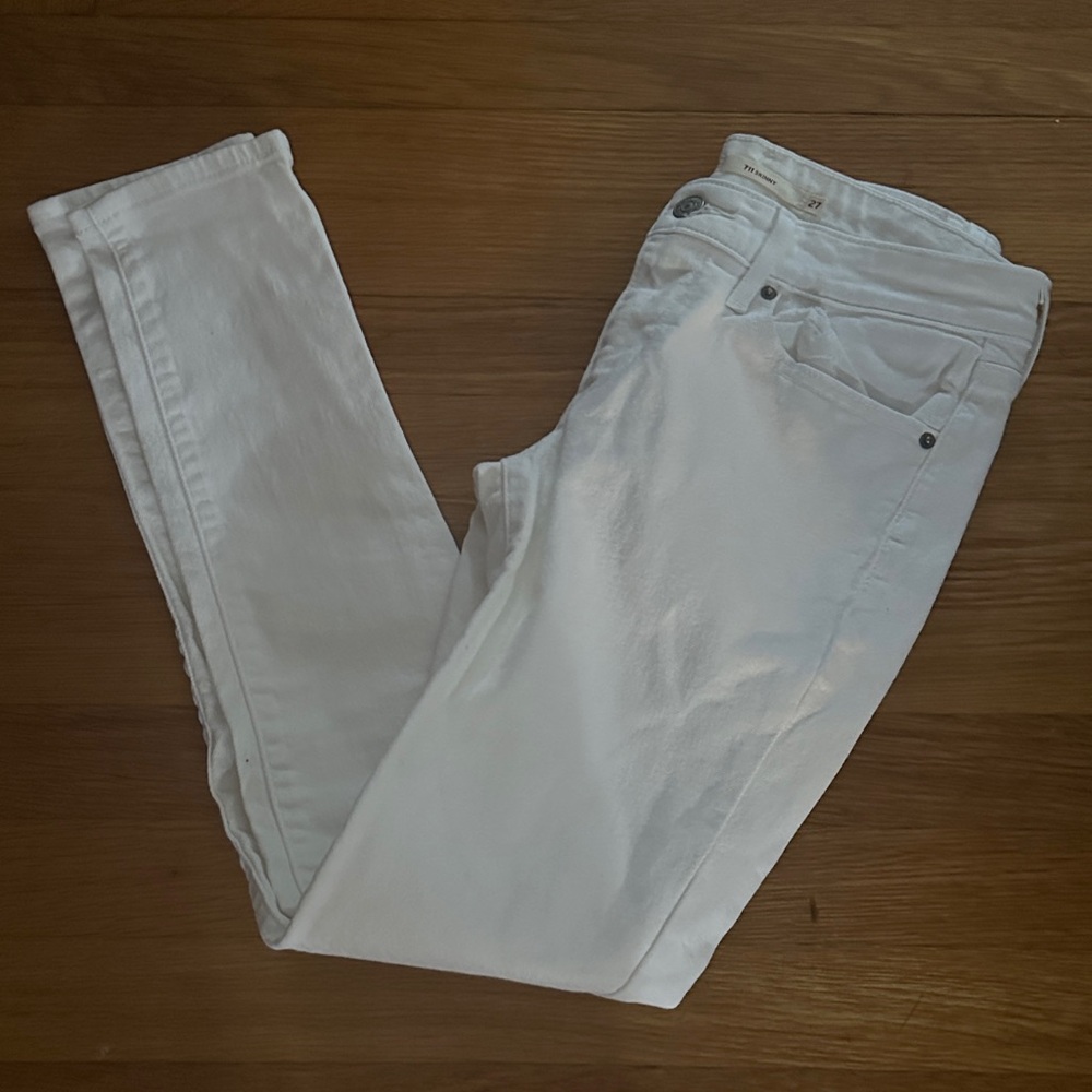 Levi's Classic White Skinny Jeans